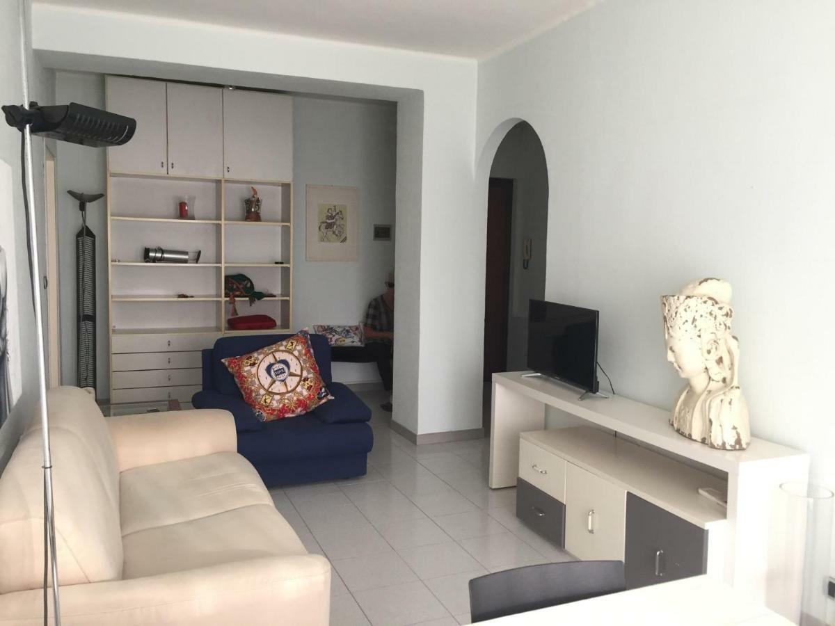 Leoni Charminghouse Appartement Milaan Buitenkant foto